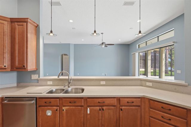 7879 CROSSWINDS WAY, Mount Dora, FL 32757