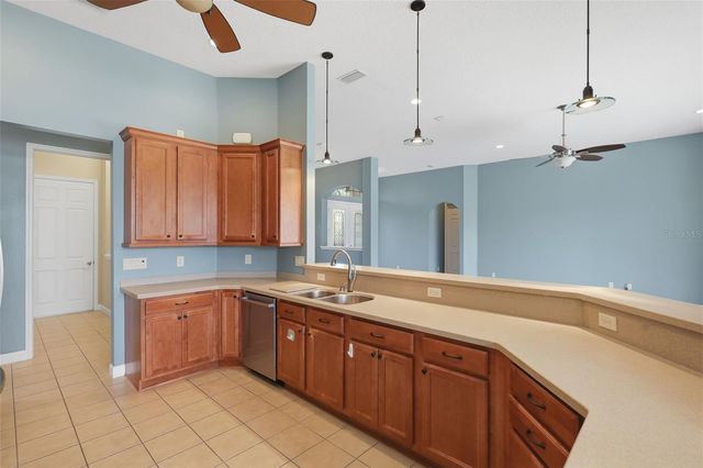 7879 CROSSWINDS WAY, Mount Dora, FL 32757