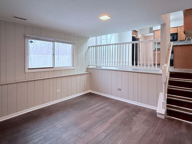 15613 Calumet Drive, South Holland, IL 60473