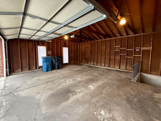 15613 Calumet Drive, South Holland, IL 60473