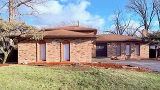 15613 Calumet Drive, South Holland, IL 60473