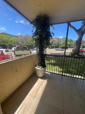 8333 Lake Dr 101, Doral, FL 33166