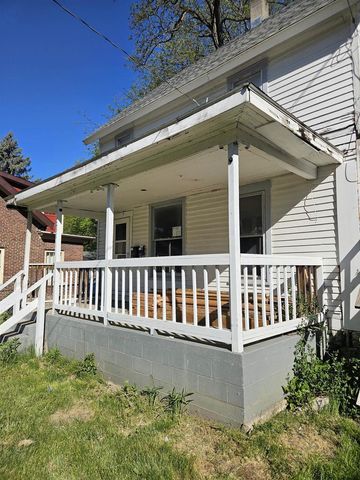 231 E Racine Street, Janesville, WI 53545