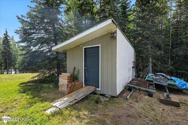 39705 Moose Range Drive, Sterling, AK 99672