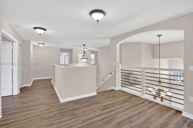 19151 N Hibiscus St, Weston, FL 33332