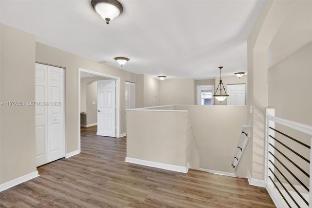 19151 N Hibiscus St, Weston, FL 33332