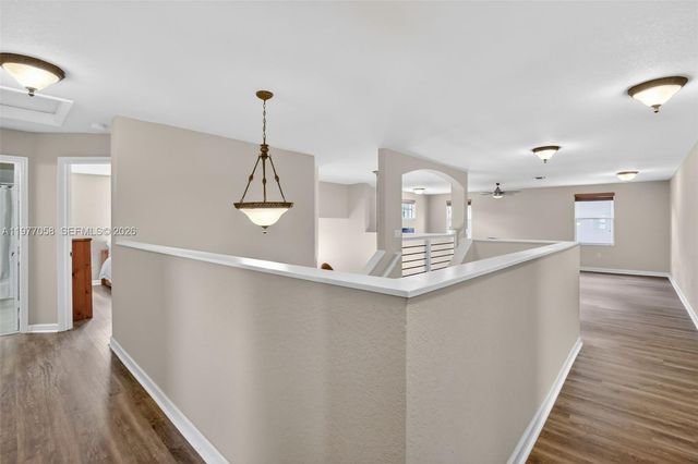 19151 N Hibiscus St, Weston, FL 33332