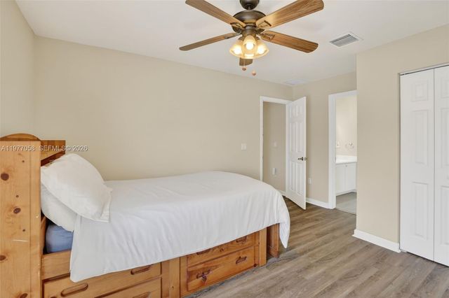 19151 N Hibiscus St, Weston, FL 33332