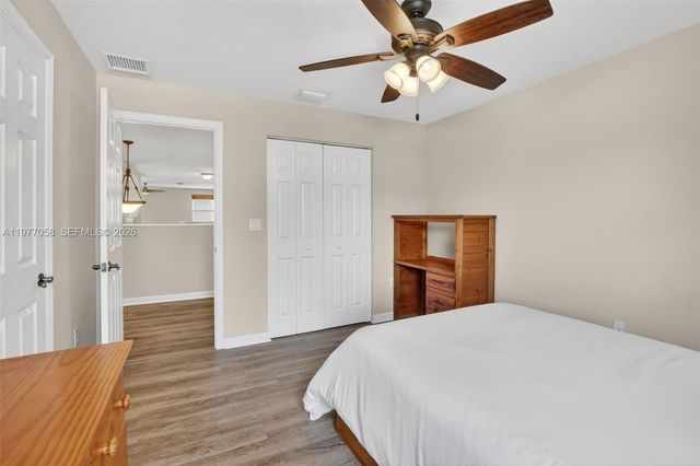 19151 N Hibiscus St, Weston, FL 33332