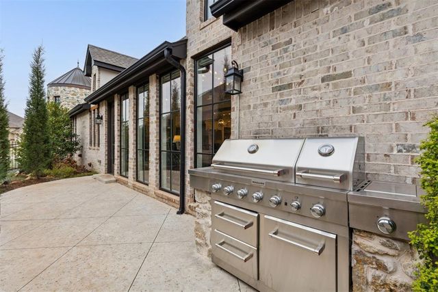 5541 Cottontail Lane, Edmond, OK 73025