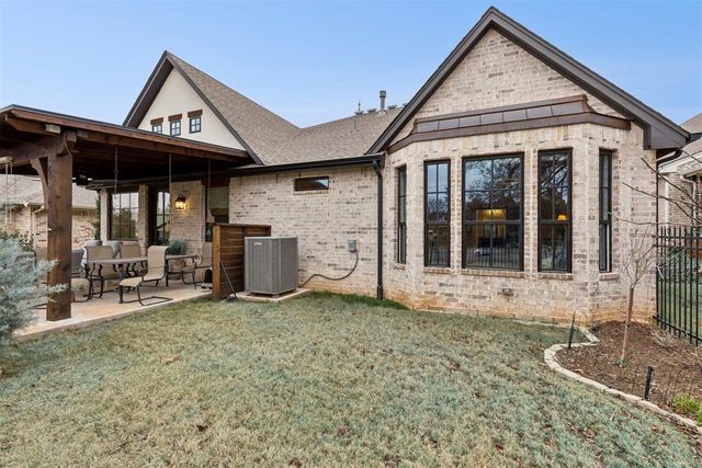 5541 Cottontail Lane, Edmond, OK 73025