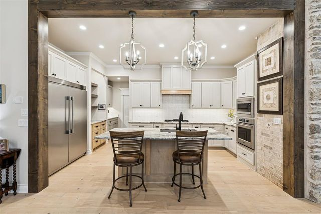 5541 Cottontail Lane, Edmond, OK 73025