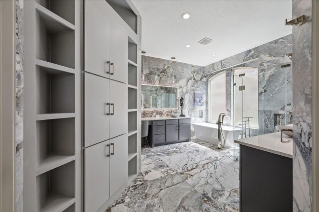 3002 Joshua Tree Lane, Manvel, TX 77578