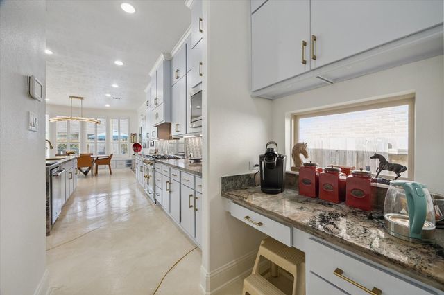 3002 Joshua Tree Lane, Manvel, TX 77578