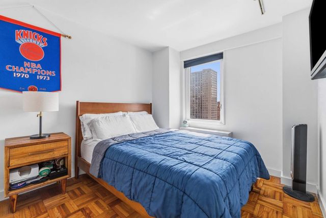 201 E 25th St Apt 14K, New York City, NY 10010