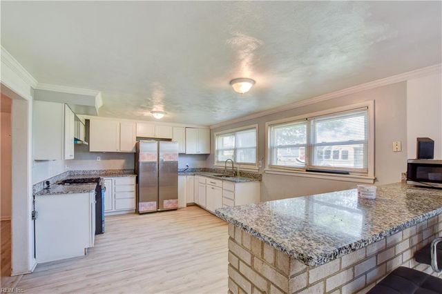 1023 43rd ST, Newport News, VA 23607