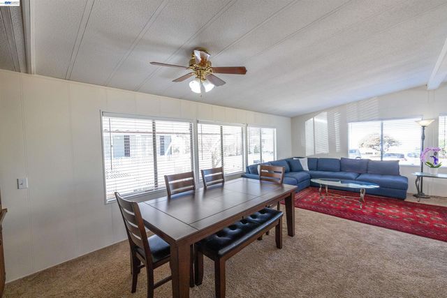 1438 Buckingham Way, Hayward, CA 94544