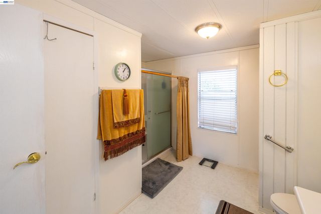 1438 Buckingham Way, Hayward, CA 94544