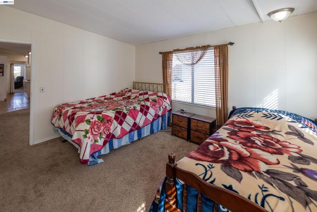 1438 Buckingham Way, Hayward, CA 94544