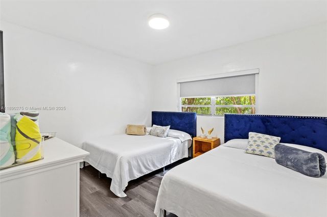 6355 SW 30th St, Miami, FL 33155