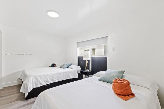 6355 SW 30th St, Miami, FL 33155