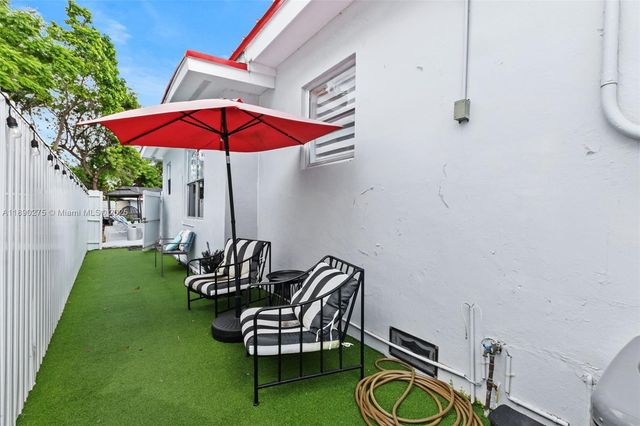 6355 SW 30th St, Miami, FL 33155