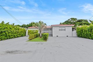 6355 SW 30th St, Miami, FL 33155