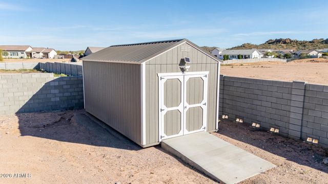 667 W PATRICK Place, San Tan Valley, AZ 85143