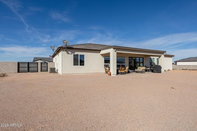 667 W PATRICK Place, San Tan Valley, AZ 85143