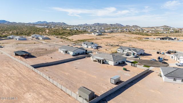 667 W PATRICK Place, San Tan Valley, AZ 85143