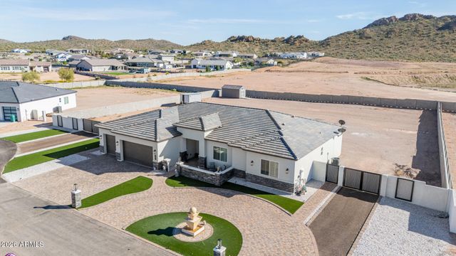 667 W PATRICK Place, San Tan Valley, AZ 85143