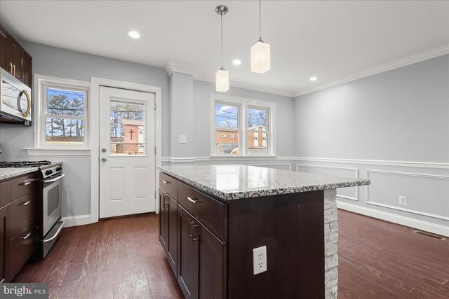 312 LEEANNE RD, Essex, MD 21221