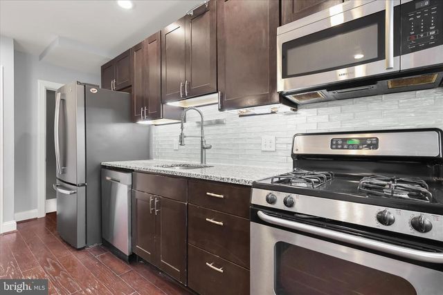 312 LEEANNE RD, Essex, MD 21221