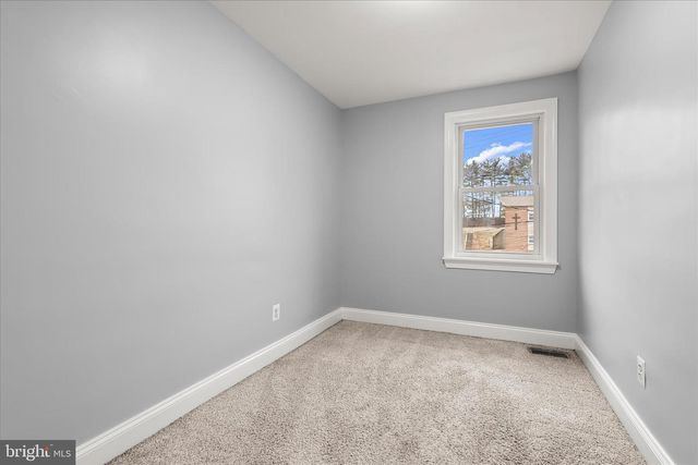 312 LEEANNE RD, Essex, MD 21221