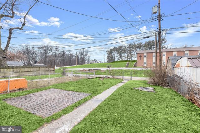 312 LEEANNE RD, Essex, MD 21221