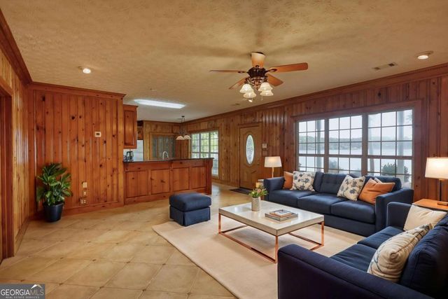 255 Old Hardy Farm Road, Jackson, GA 30233