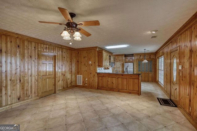 255 Old Hardy Farm Road, Jackson, GA 30233