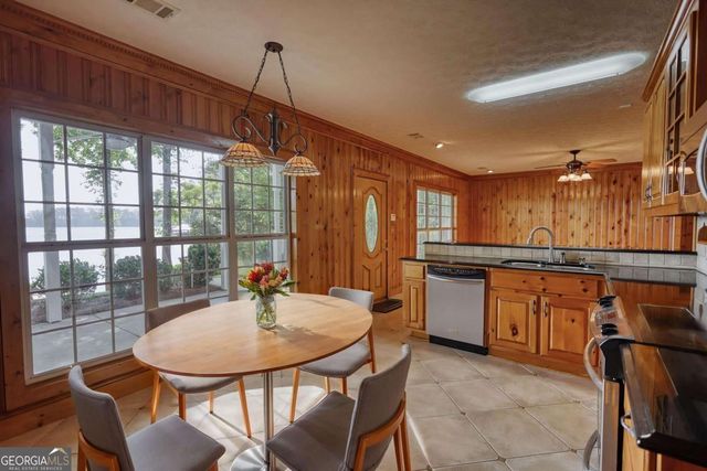 255 Old Hardy Farm Road, Jackson, GA 30233