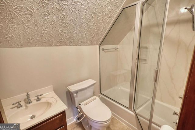 255 Old Hardy Farm Road, Jackson, GA 30233