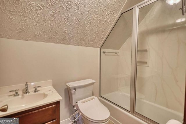 255 Old Hardy Farm Road, Jackson, GA 30233