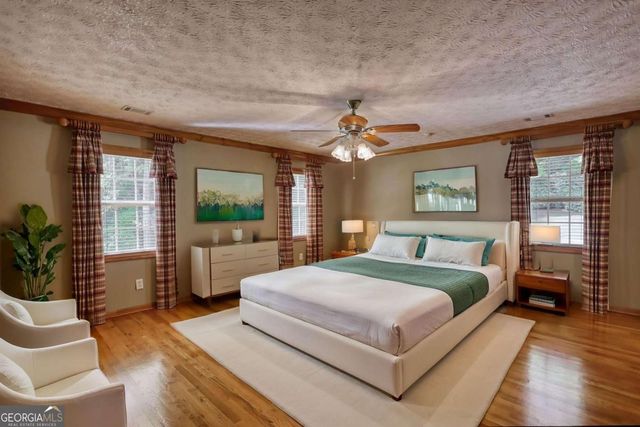 255 Old Hardy Farm Road, Jackson, GA 30233