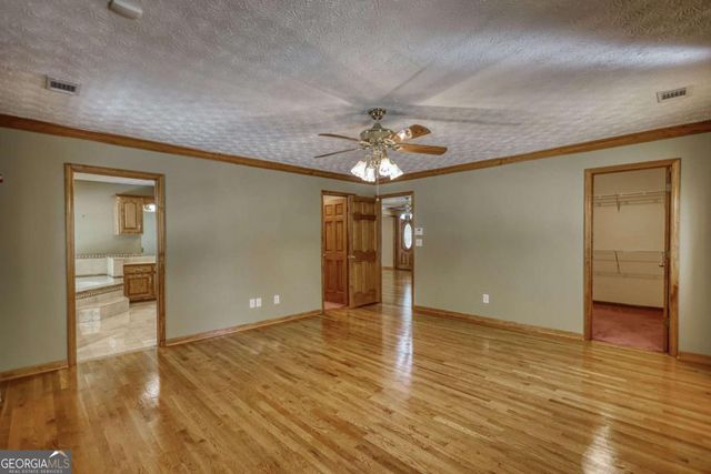 255 Old Hardy Farm Road, Jackson, GA 30233