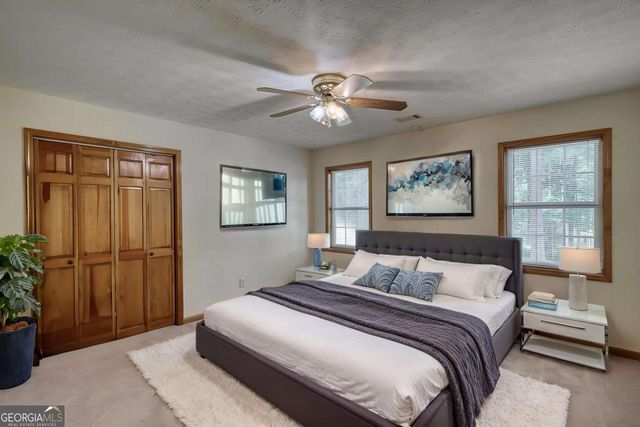 255 Old Hardy Farm Road, Jackson, GA 30233