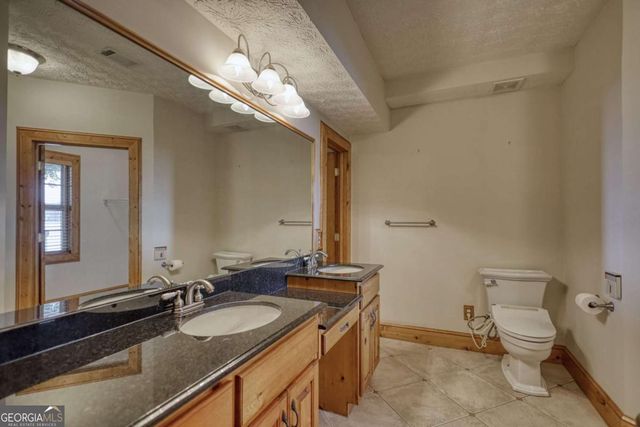 255 Old Hardy Farm Road, Jackson, GA 30233