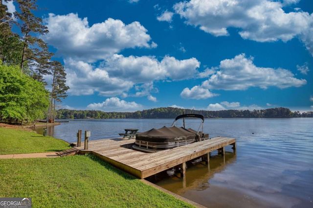 255 Old Hardy Farm Road, Jackson, GA 30233