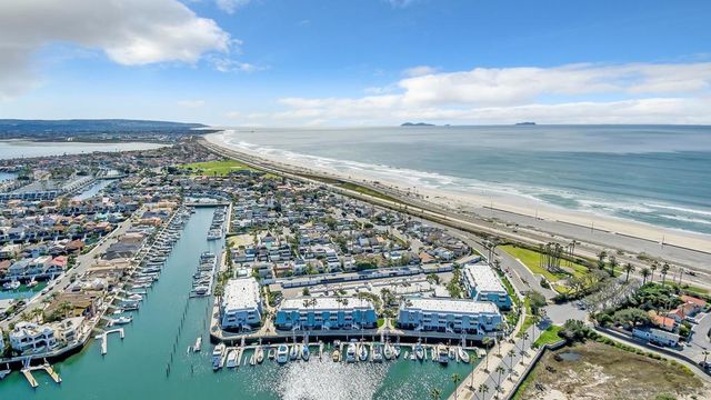 50 Montego Ct, Coronado, CA 92118