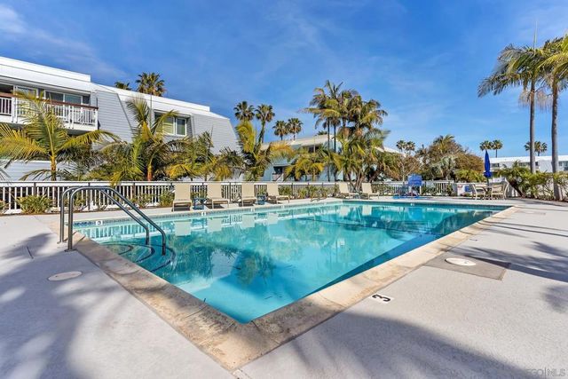50 Montego Ct, Coronado, CA 92118