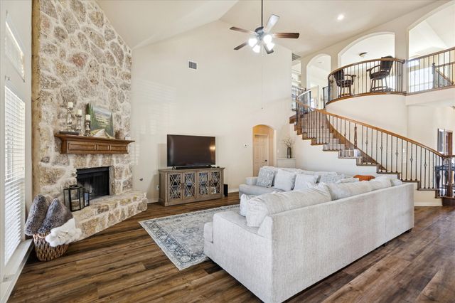 2228 Bald Eagle Way, Grand Prairie, TX 75052