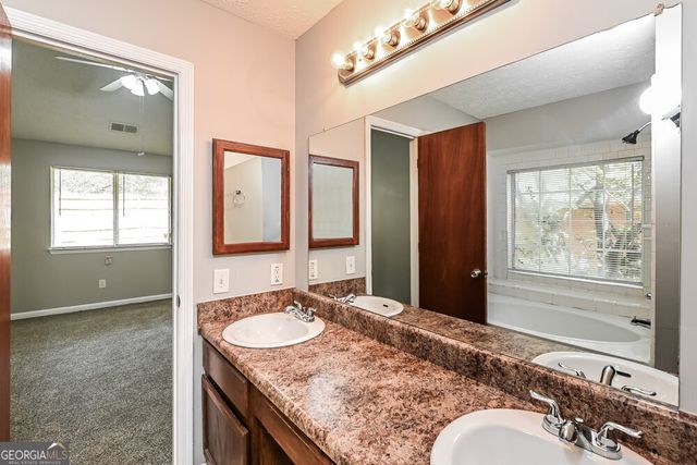 2085 Corners Circle Trace, Lithonia, GA 30058