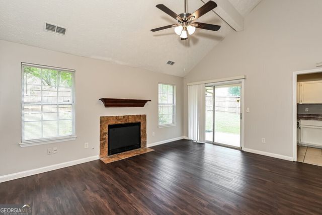 2085 Corners Circle Trace, Lithonia, GA 30058